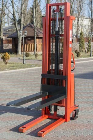 Штабелер полуэлектрический LEISTUNGLIFT S 1530 - Фото №6