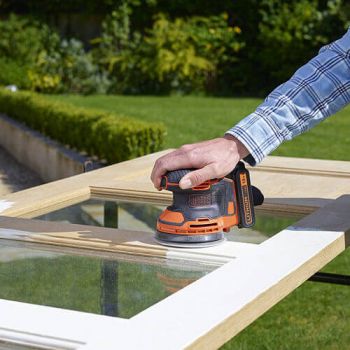 Эксцентриковая аккумуляторная шлифмашина BLACK+DECKER BDCROS18 - Фото №2
