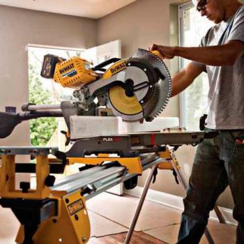 Пила торцовочная аккумуляторная DeWALT (DHS780N) - Фото №3