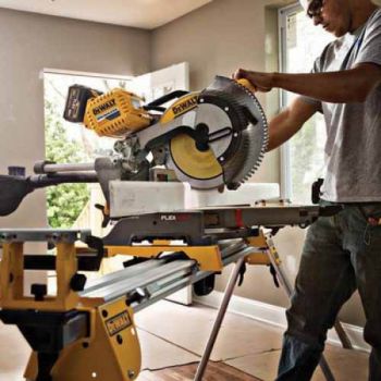 Торцовочная пила аккумуляторная DeWALT (DHS780T2A) - Фото №2