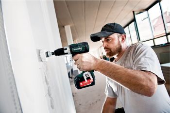 Аккумуляторный ударный шуруповерт Metabo SB 18 LT Compact (602103510) - Фото №4