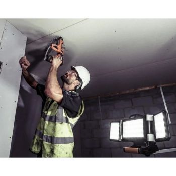 Аккумуляторный шуруповерт AEG BTS18BL-0KIT1 (каркас) + насадка BTS BSA (4935459621) - Фото №2