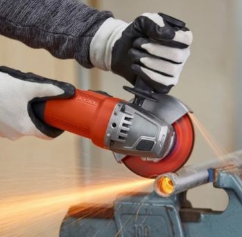 Шлифмашинка угловая сетевая Black+Decker 800 Вт (BEG120) - Фото №5