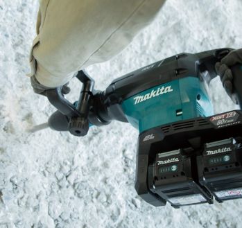 Отбойный молоток аккумуляторный Makita XGT 40В+40В (HM002GZ03) - Фото №2