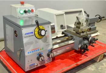 Токарно-винторезный станок FDB Maschinen Turner 250x500G (827761) - Фото №4