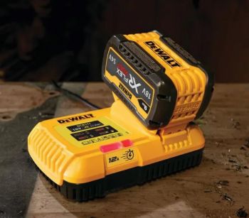 Зарядное устройство DeWALT DCB117 - Фото №3