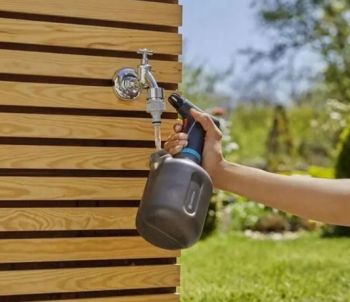 Опрыскиватель ручной аккумуляторный Gardena EasyPump 1л (11114-20.000.00) - Фото №2