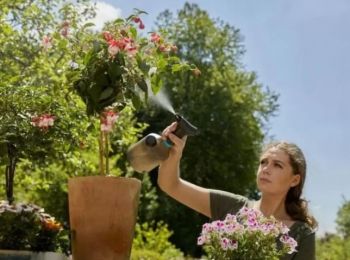 Опрыскиватель ручной аккумуляторный Gardena EasyPump 1л (11114-20.000.00) - Фото №5