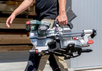 Пила торцювальна Metabo KGS 18 LTX BL 216 LiHD (614216810) - Фото №2