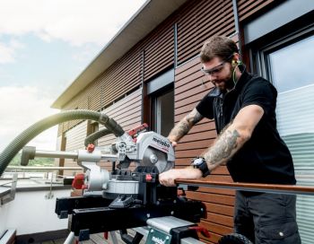 Пила торцювальна Metabo KGS 18 LTX BL 216 LiHD (614216810) - Фото №4