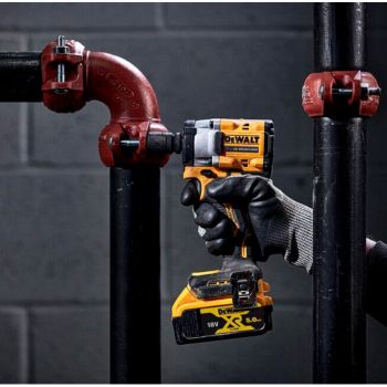 Гайковерт ударный аккумуляторный DeWALT DCF921P2T - Фото №5
