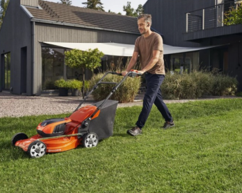 Газонокосилка аккумуляторная Husqvarna LC 142iS КІТ (9705419-02) - Фото №5