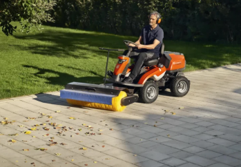 Райдер Husqvarna R 316TX AWD (9705428-01) - Фото №4