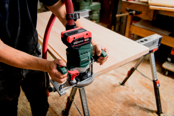 Аккумуляторный фрезер Metabo OFV 18 LTX BL 12 (601743660) - Фото №2
