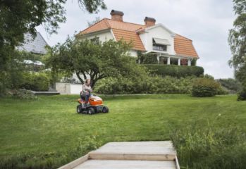 Трактор-газонокосарка бензиновий Husqvarna TS 112 (9706224-01) - Фото №6