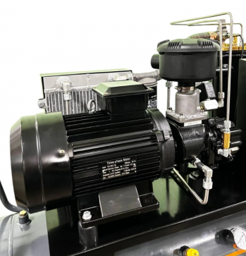 Винтовой воздушный компрессор 150 л GTM DLG4V (27292) - Фото №3