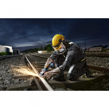 Аккумуляторная болгарка Bosch GWS 18V-11 S Professional L-BOXX 136 (06019N4103) - Фото №3