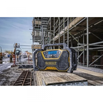 Зарядное устройство-радиоприемник DeWALT DCR029 - Фото №4