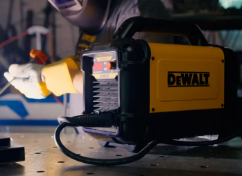 Сварочный инверторный аппарат DeWALT DXWDMMA200E - Фото №3
