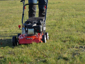 Газонокосарка бензинова YATO YT-85520 - Фото №6