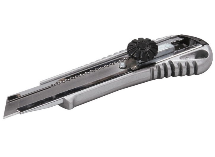 Нож Mastertool 18 мм металлический с направляющей винтовой замок (17-0198)