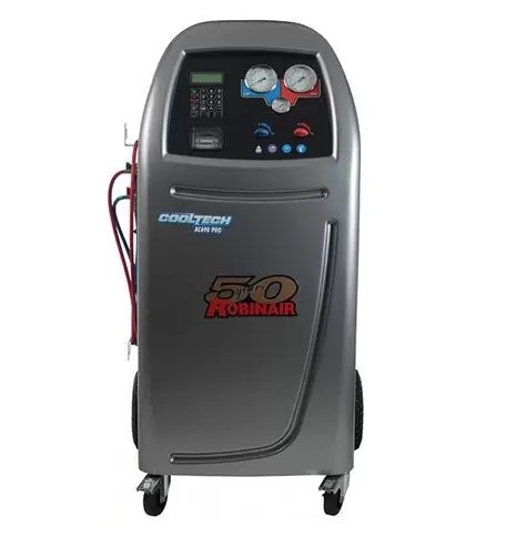 Уcтaнoвкa oбcлуживaния кoндициoнepoв Robinair AC690PRO
