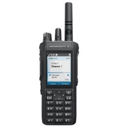 Цифрова портативна радіостанція MOTOTRBO R7 VHF NKP BT WIFI GNSS CAPABLE PRA302C